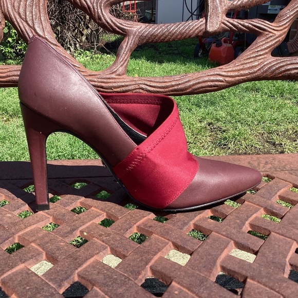 Savvy & Savvy Mexico Leather TriColored Pointed Toe Pumps/Heels - Picture 3 of 8